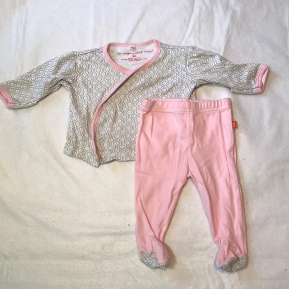 Magnificent Baby Girl 2 Piece Footies Pjs 3 Month - Picture 1 of 9